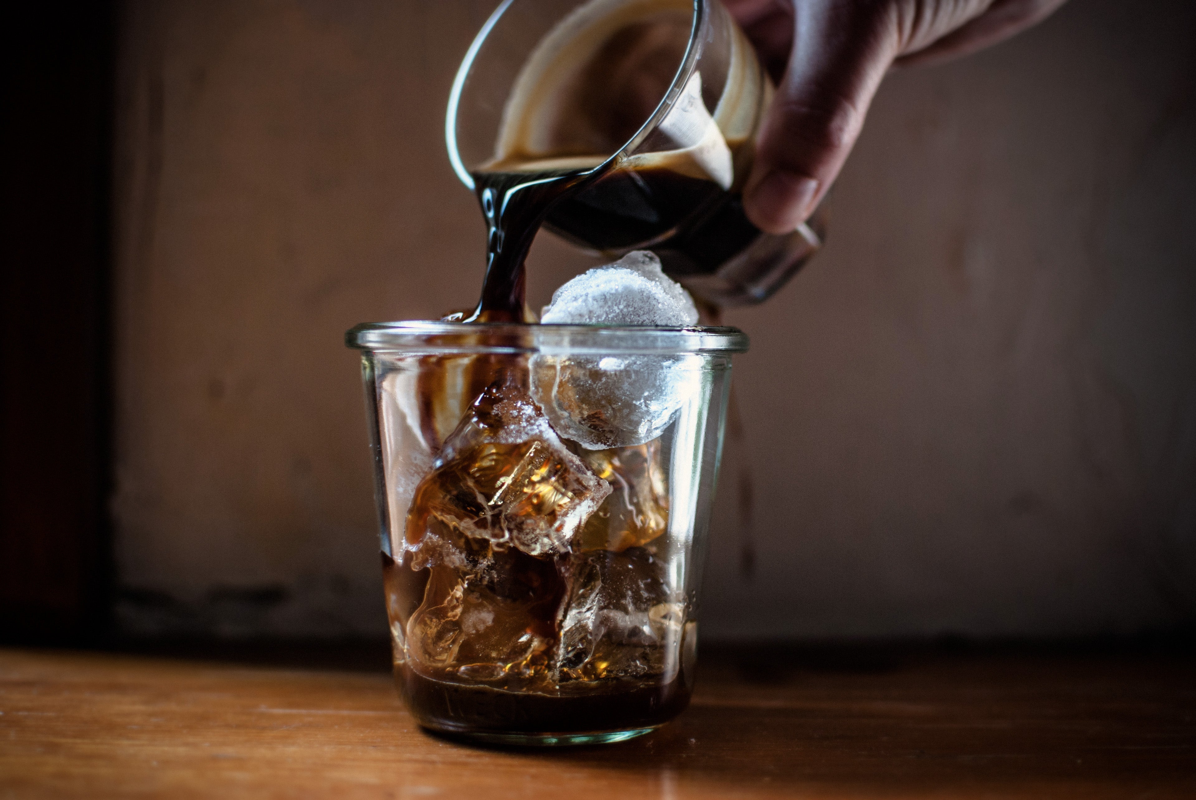 Arabica vs Robusta: Caffeine Content and Flavor
